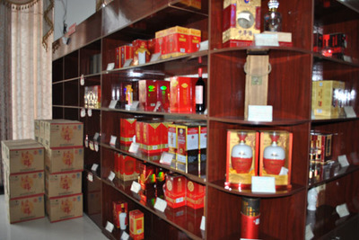 廣源酒業-廣西浦北縣食品提供廣源酒業的相關介紹、產品、服務、圖片、價格生豬屠宰,生豬繁育養殖,酒類批發零售,餐飲旅業、欽州市農業產業化重點龍頭企業、廣西食品行業十強企業、廣西食品行業節能減排先進企業、