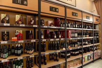 豪爽丨華致名酒庫即將開業，500瓶進口紅酒免費送！這家店要被常平人搬空了！